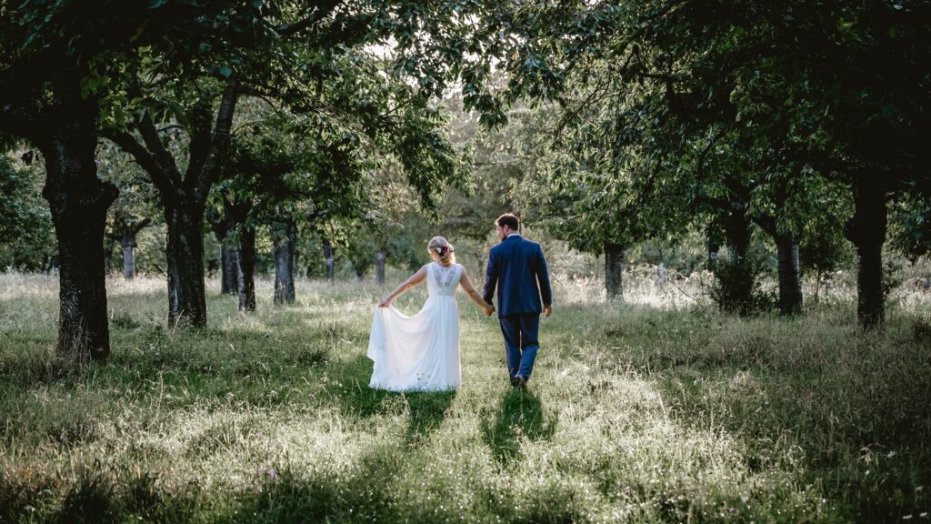 How to plan a wedding on a budget in the U.K.